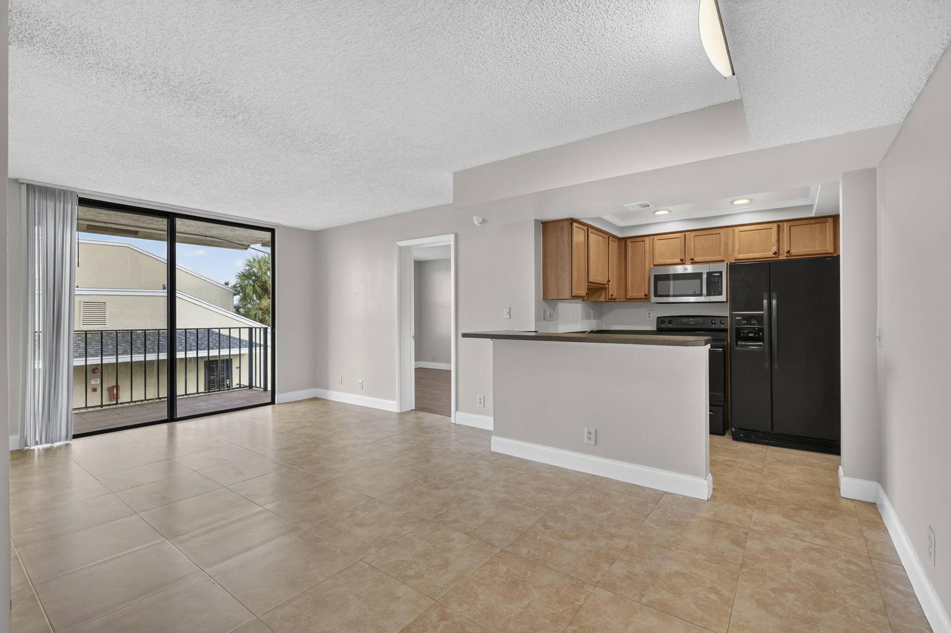 724 EXECUTIVE CENTER Drive, #36, West Palm Beach, West Palm Beach, FL 33401 7-web-or-mls-BS1A3721
