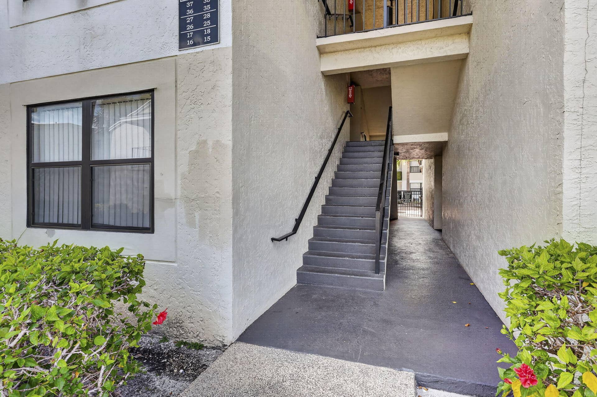 724 EXECUTIVE CENTER Drive, #36, West Palm Beach, West Palm Beach, FL 33401 4-web-or-mls-BS1A3705