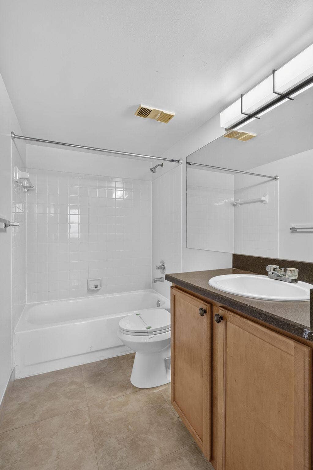724 EXECUTIVE CENTER Drive, #36, West Palm Beach, West Palm Beach, FL 33401 28-web-or-mls-BS1A3825