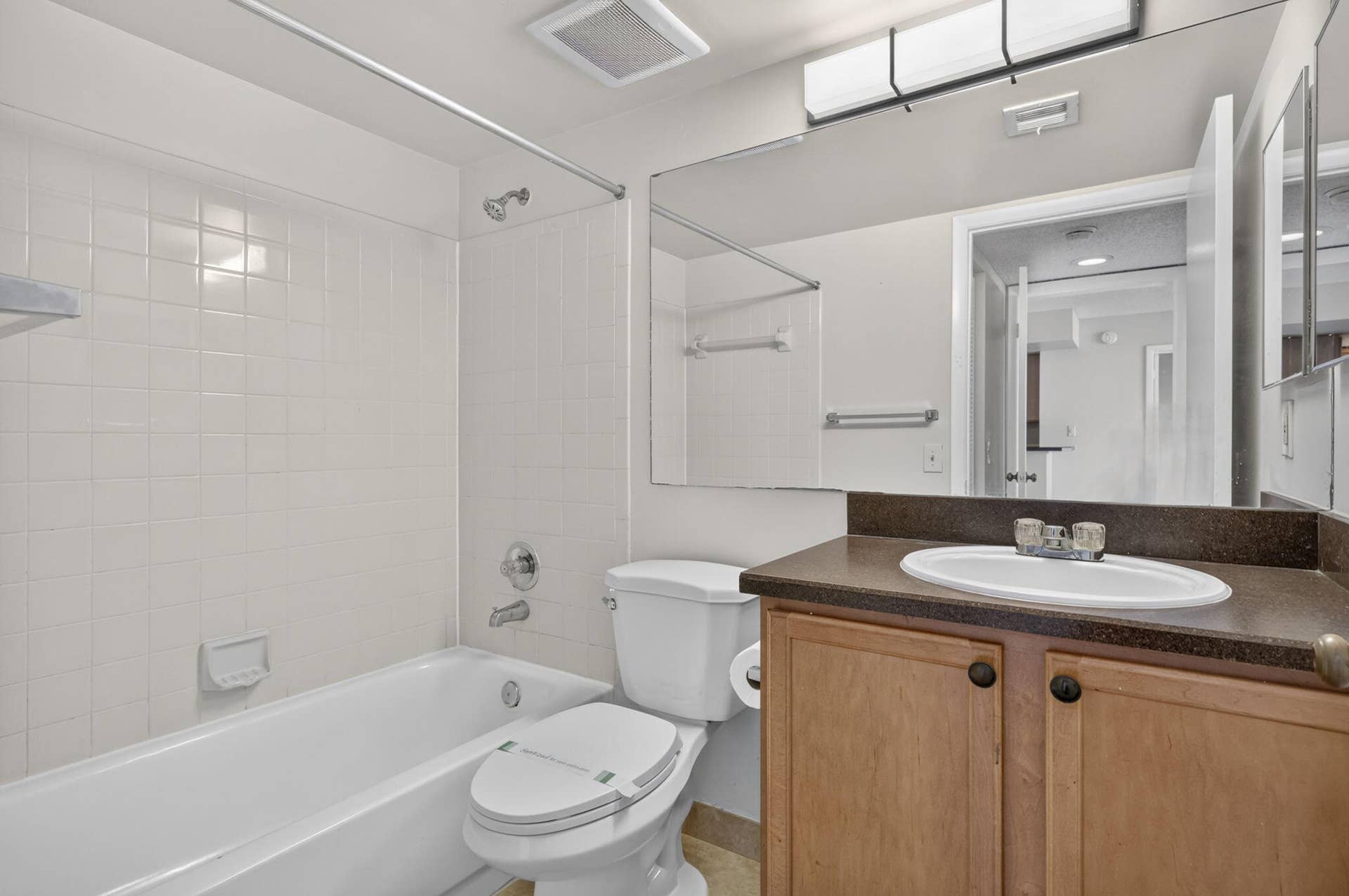 724 EXECUTIVE CENTER Drive, #36, West Palm Beach, West Palm Beach, FL 33401 32-web-or-mls-BS1A3845