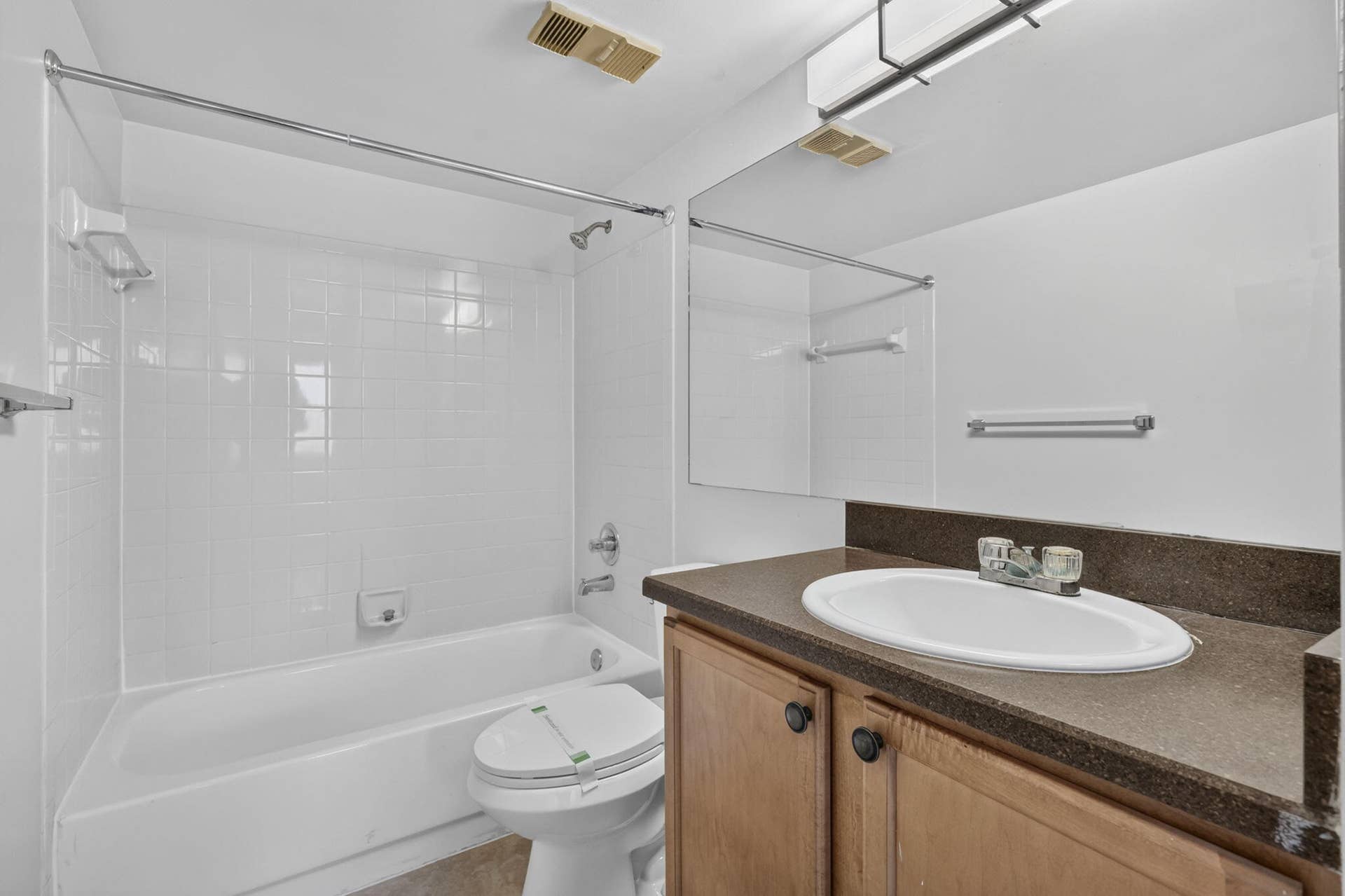 724 EXECUTIVE CENTER Drive, #36, West Palm Beach, West Palm Beach, FL 33401 27-web-or-mls-BS1A3820