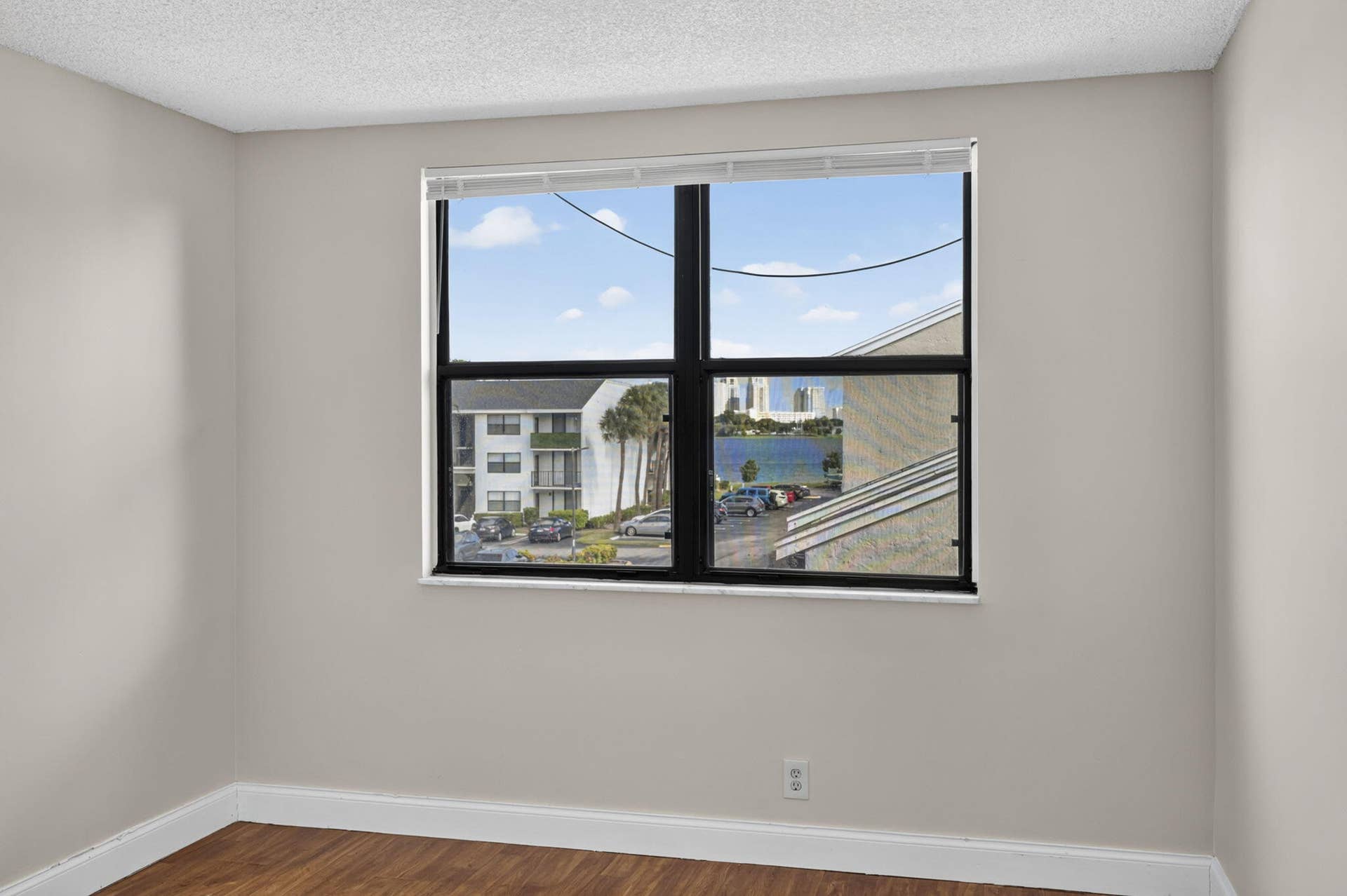 724 EXECUTIVE CENTER Drive, #36, West Palm Beach, West Palm Beach, FL 33401 31-web-or-mls-BS1A3840