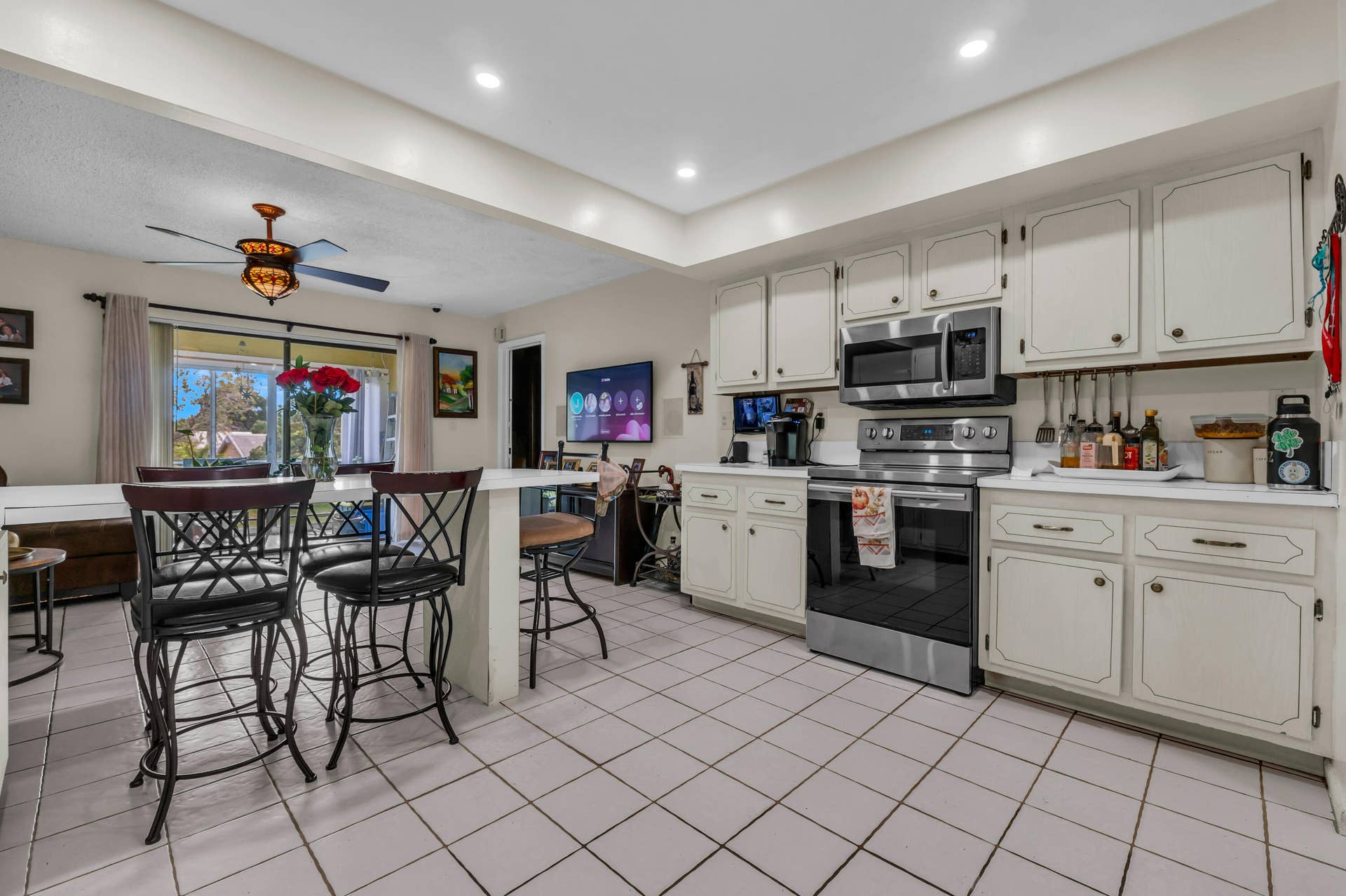 3111 CORAL SPRINGS Drive, #213, Coral Springs, FL 33065 09