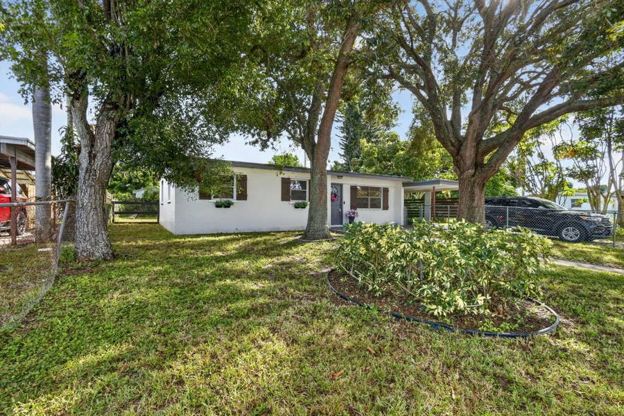 Property photo for 3842 Ocala Road, Lake Worth, FL