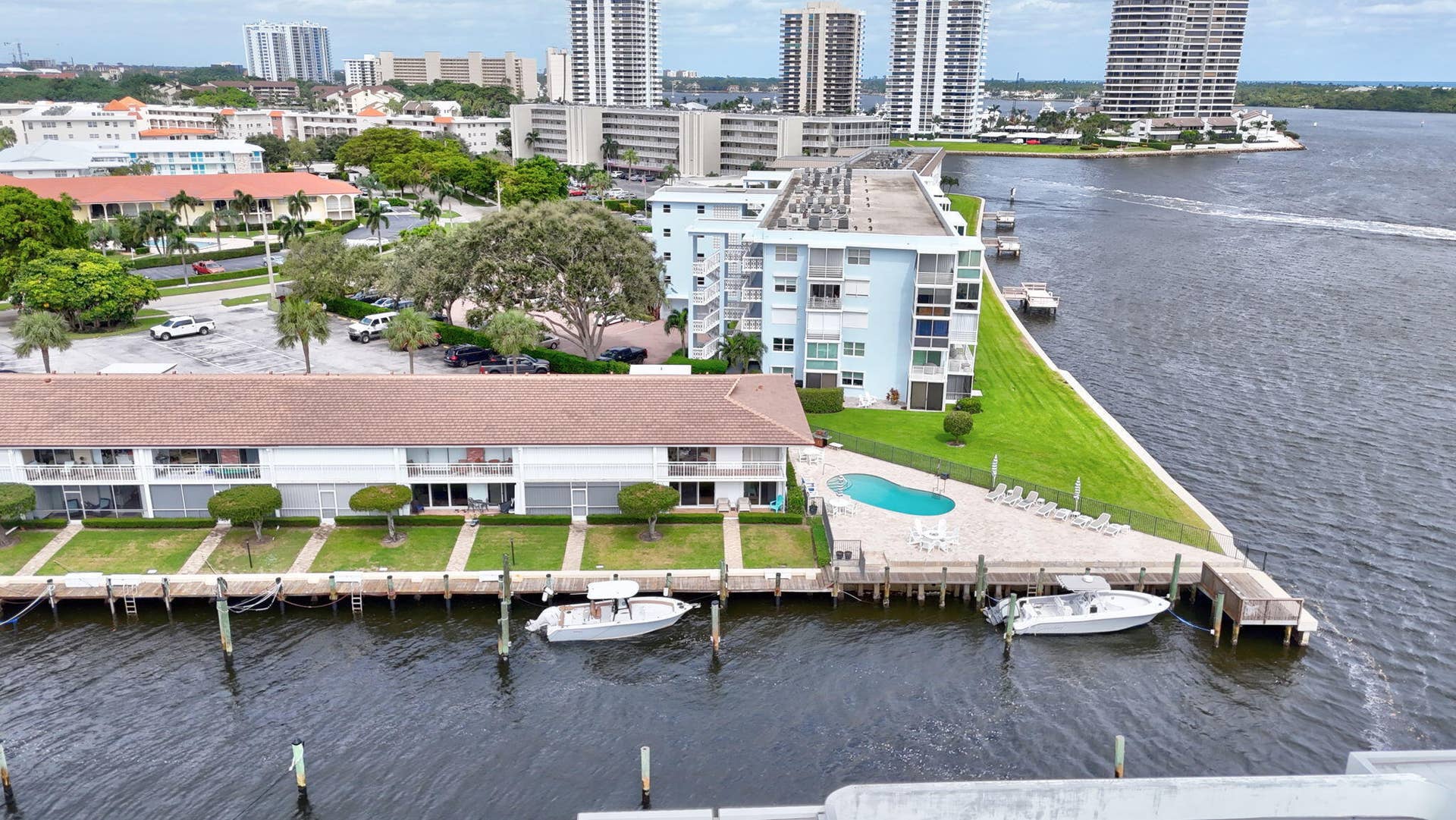 68 YACHT CLUB Drive, #12, North Palm Beach, North Palm Beach, FL 33408 71-web-or-mls-DJI_20241017125138_0472_D_