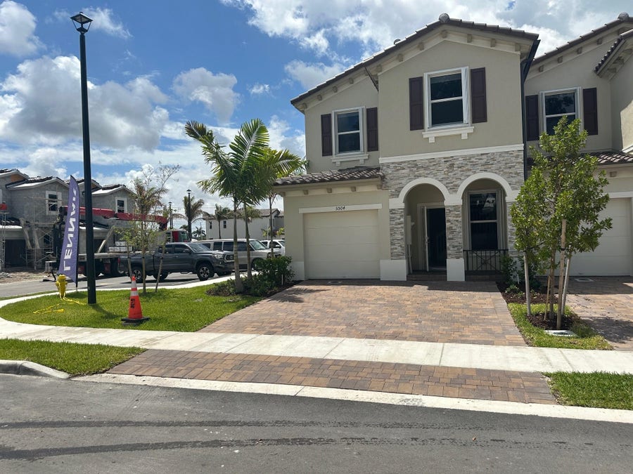 Property photo for 5504 NW 27TH Place, Lauderhill, FL