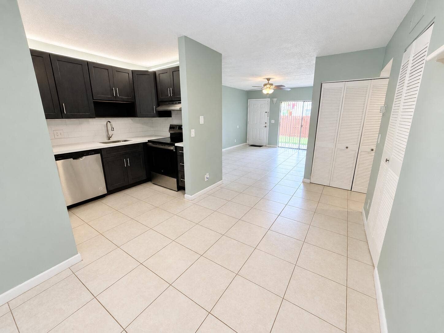 Kitchen/ Living Room Dining Room View