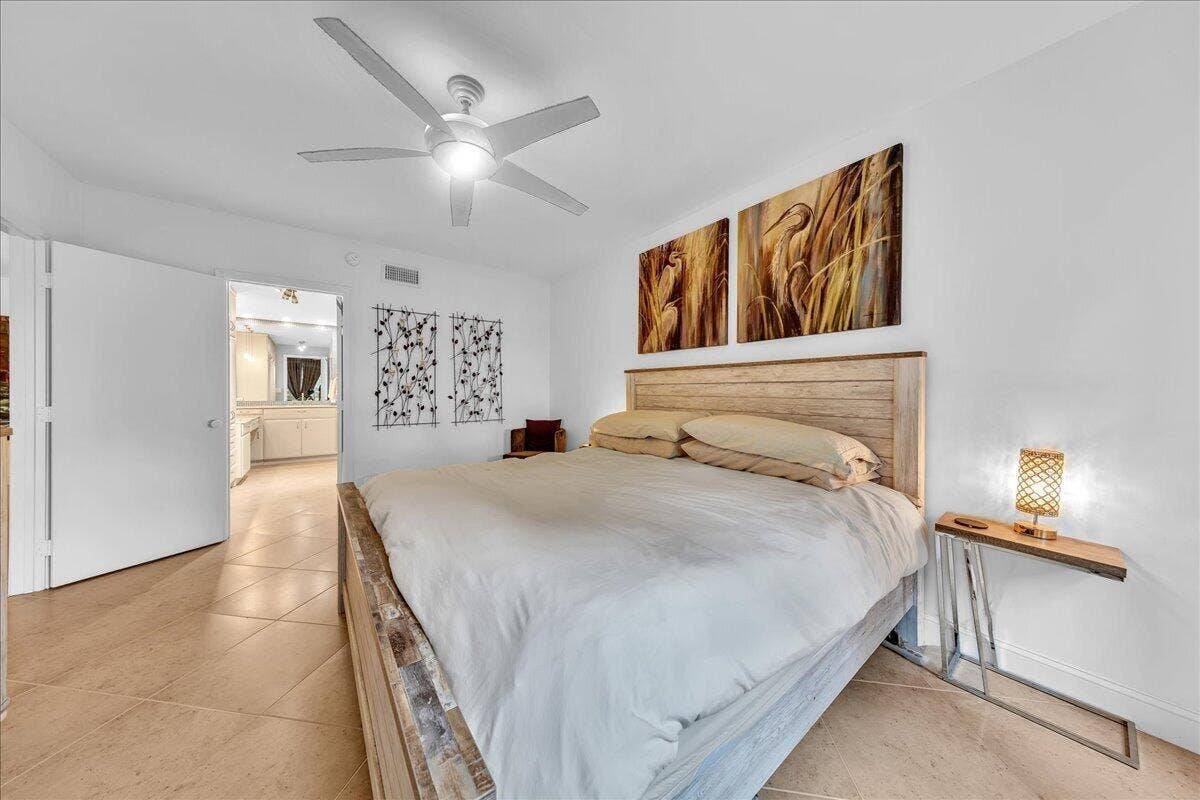 3505 Oaks Way, #109, Pompano Beach, FL 33069 Your primary bedroom suite