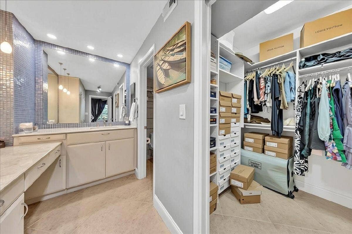 3505 Oaks Way, #109, Pompano Beach, FL 33069 This closet helps keep you organized