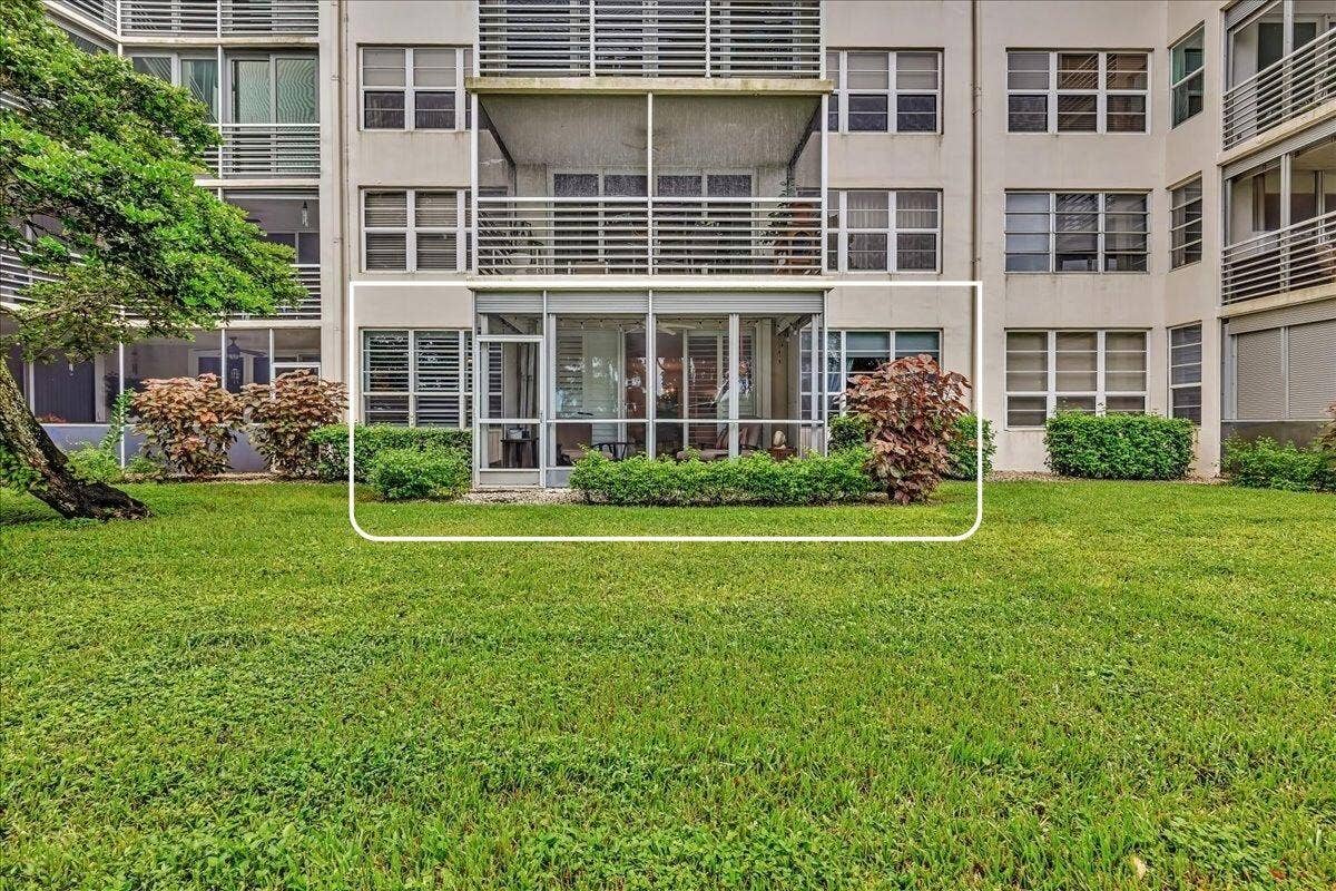 3505 Oaks Way, #109, Pompano Beach, FL 33069 Ground Floor with exterior access
