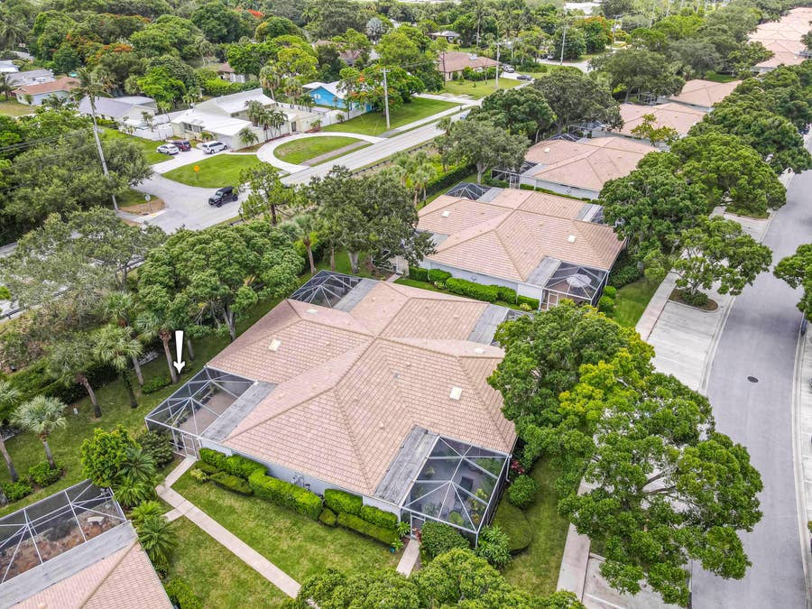 Property photo for 4101 Water Oak Court, Palm Beach Gardens, FL