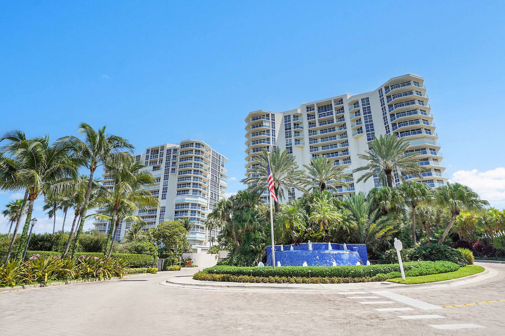 6001 N OCEAN Drive, #503, Hollywood, FL 33019 fountain both buildings
