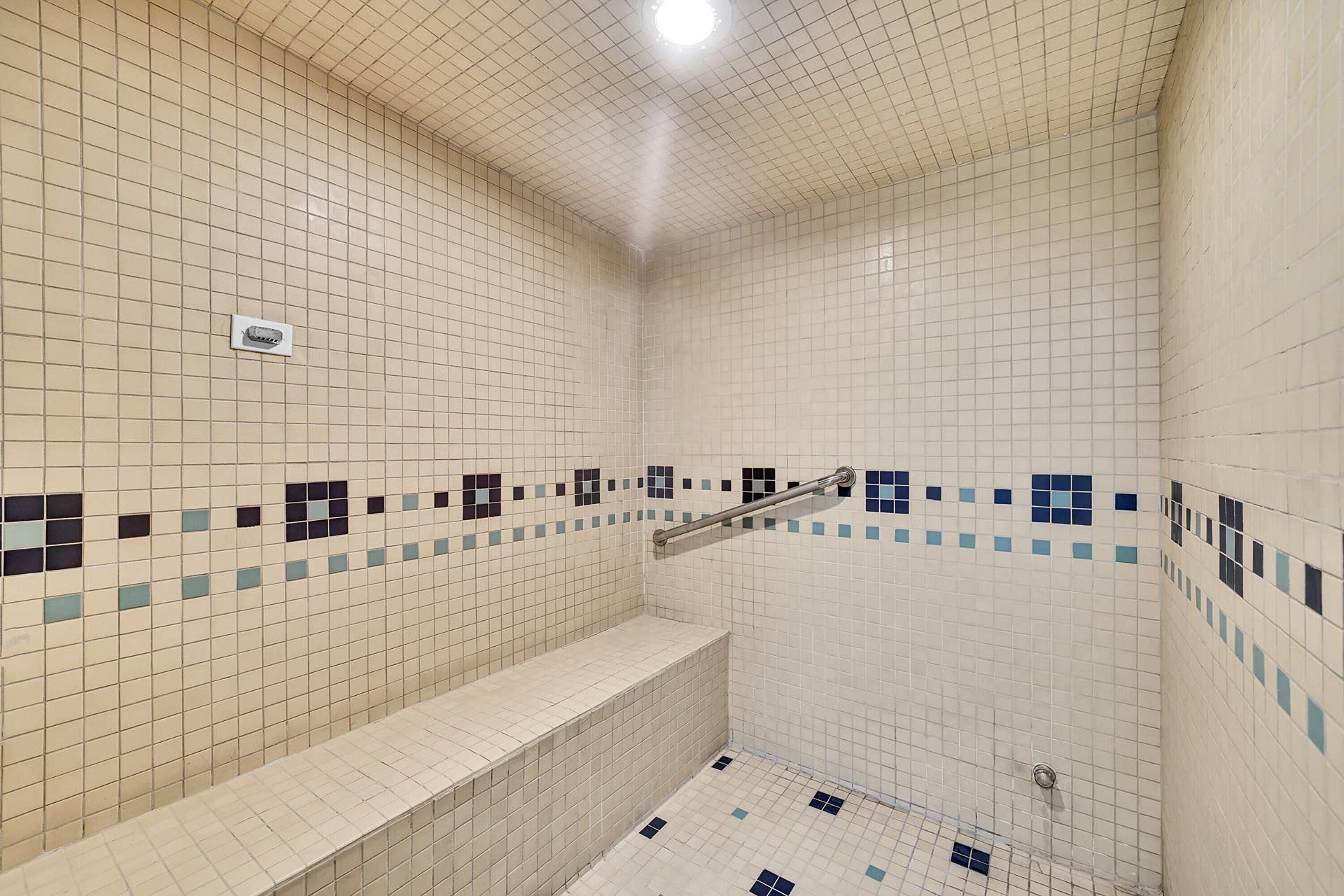 6001 N OCEAN Drive, #503, Hollywood, FL 33019 13 steamroom