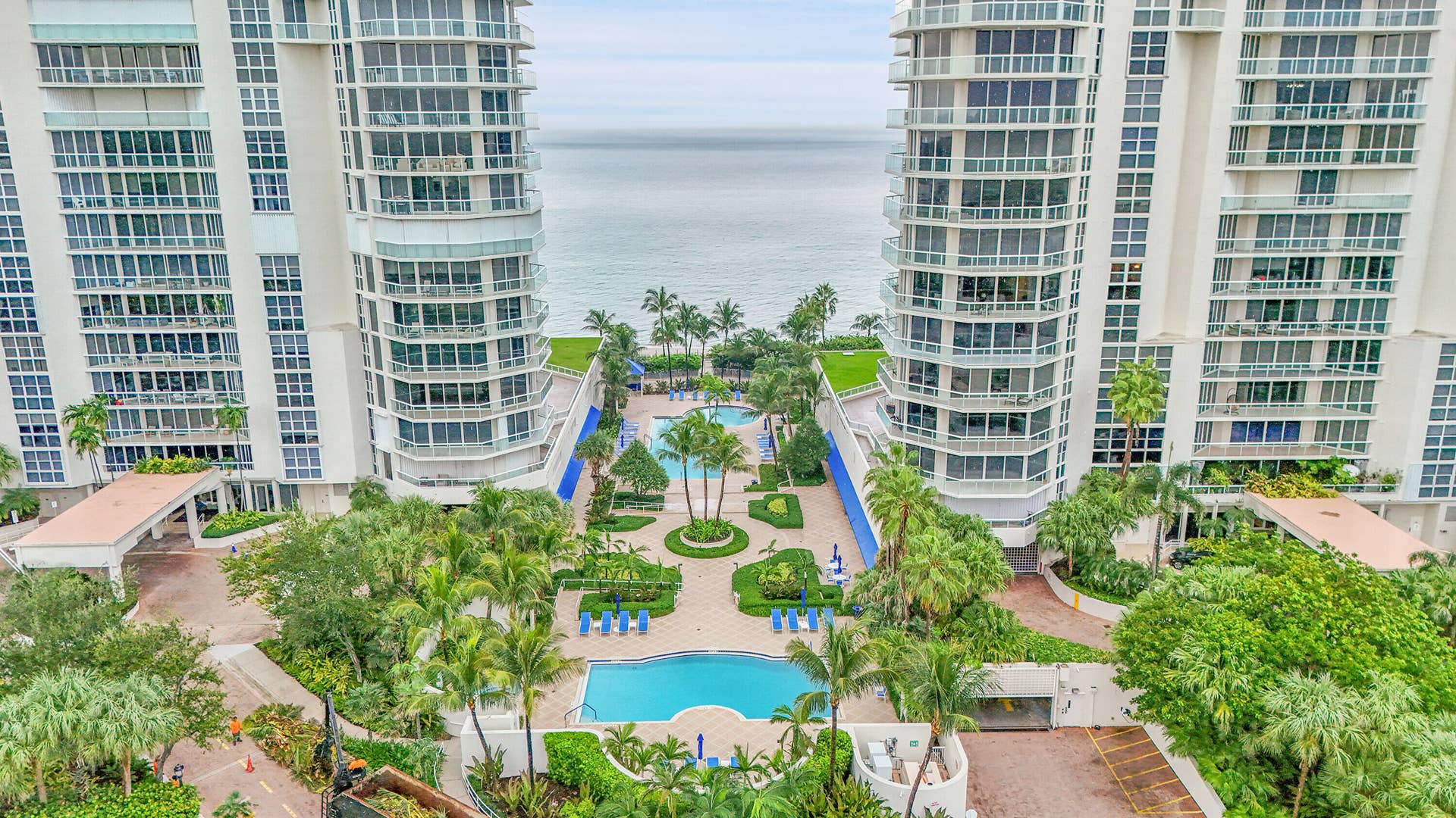 6001 N OCEAN Drive, #503, Hollywood, FL 33019 6 pool arial 1