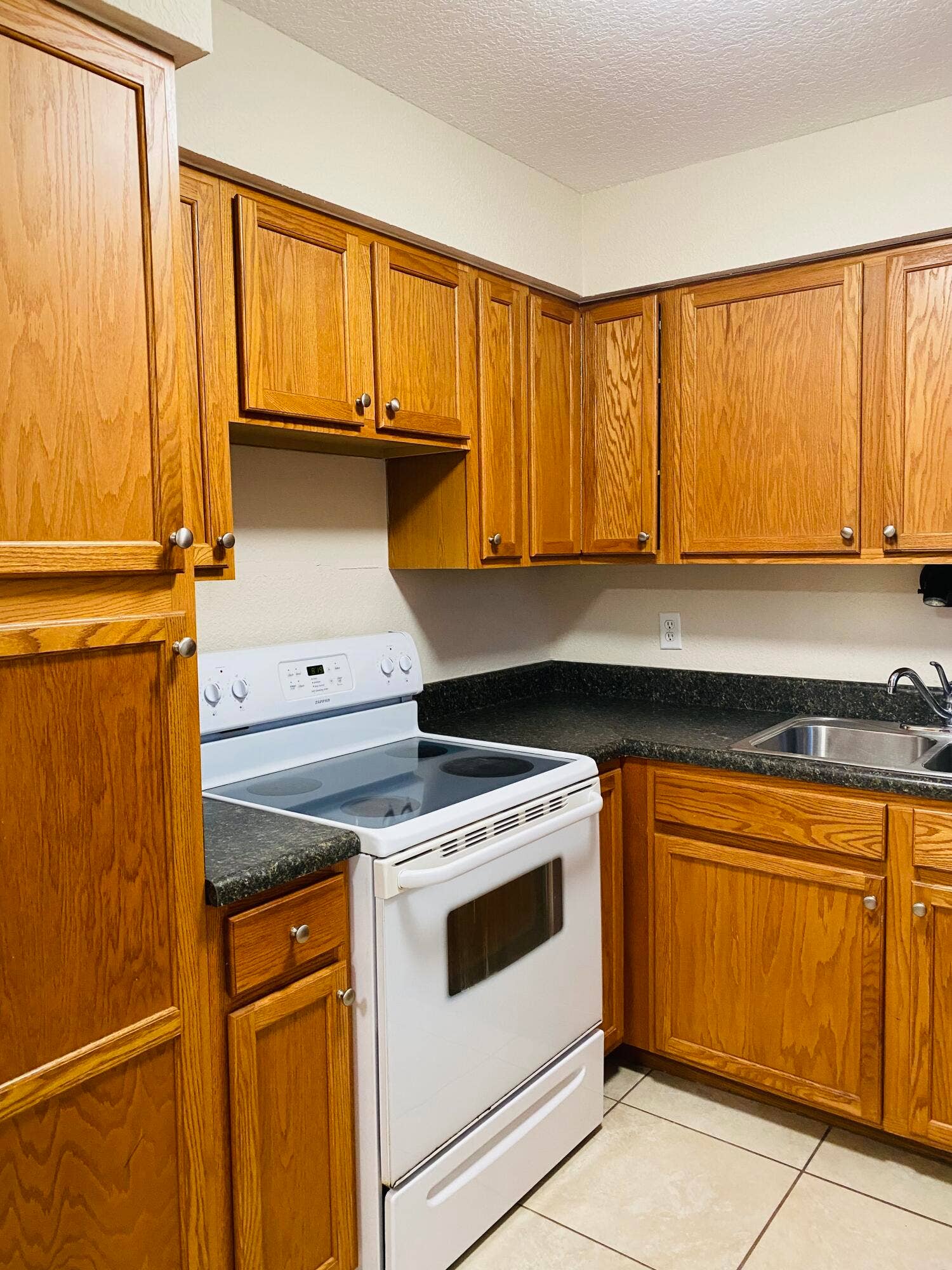 124 YACHT CLUB Drive, #1, North Palm Beach, FL 33408 kitchen yacht