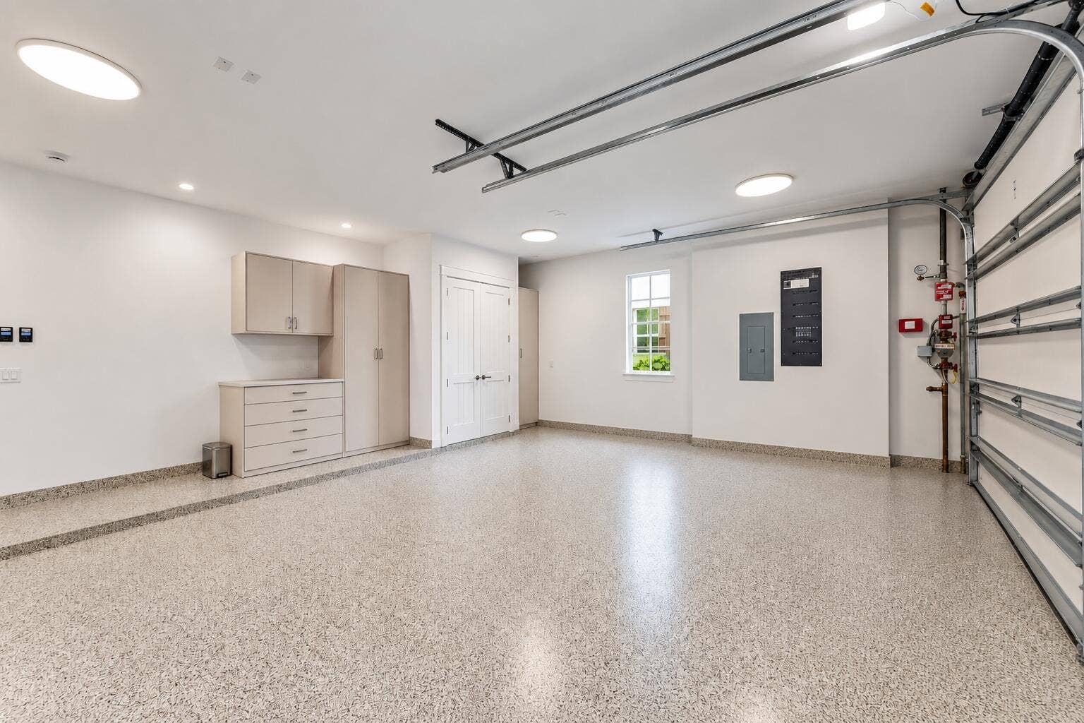 140 SE 1st Avenue, Delray Beach, FL 33444 2 Car Garage