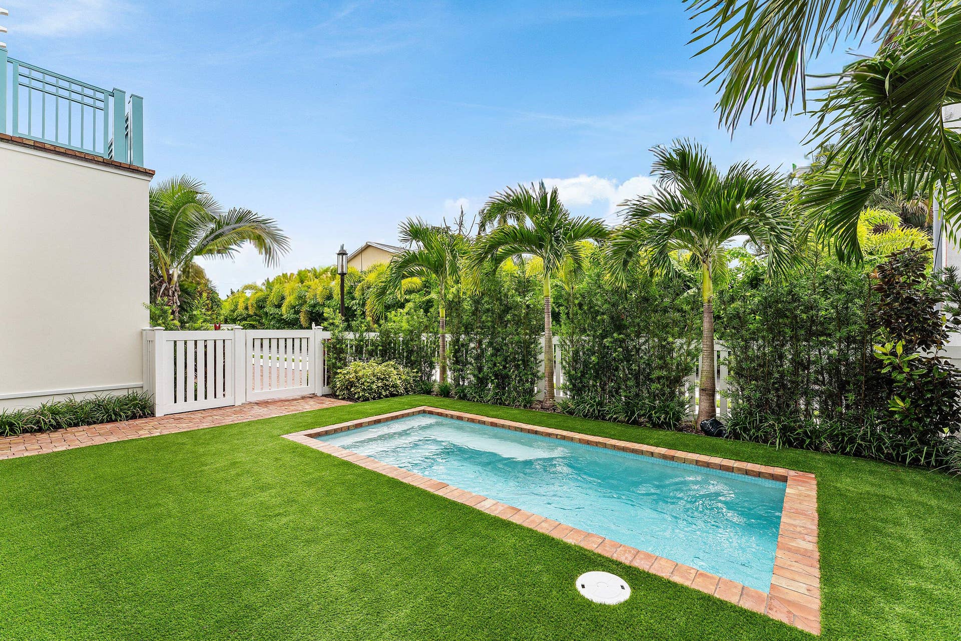 140 SE 1st Avenue, Delray Beach, FL 33444 048-140Southeast1stAvenue-DelrayBeach-FL