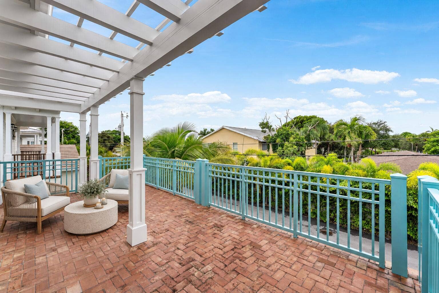 140 SE 1st Avenue, Delray Beach, FL 33444 Balcony