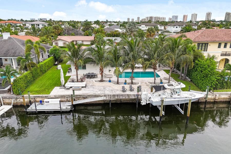 Property photo for 1091 SINGER Drive, Singer Island, FL