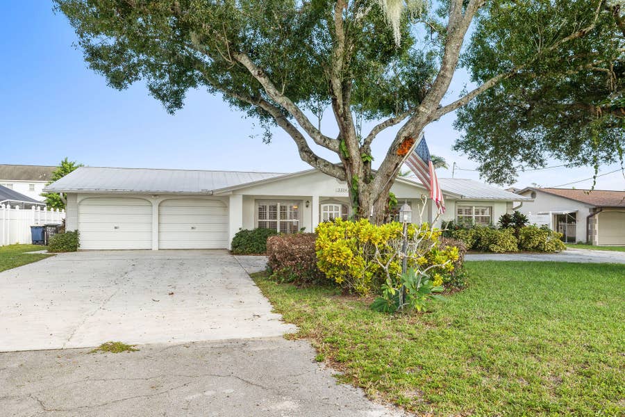 Property photo for 3324 Sunrise Boulevard, Fort Pierce, FL