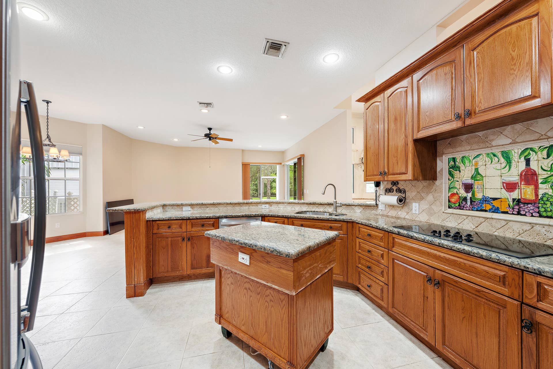 10672 154th Road N, Jupiter, FL 33478 Open Kitchen