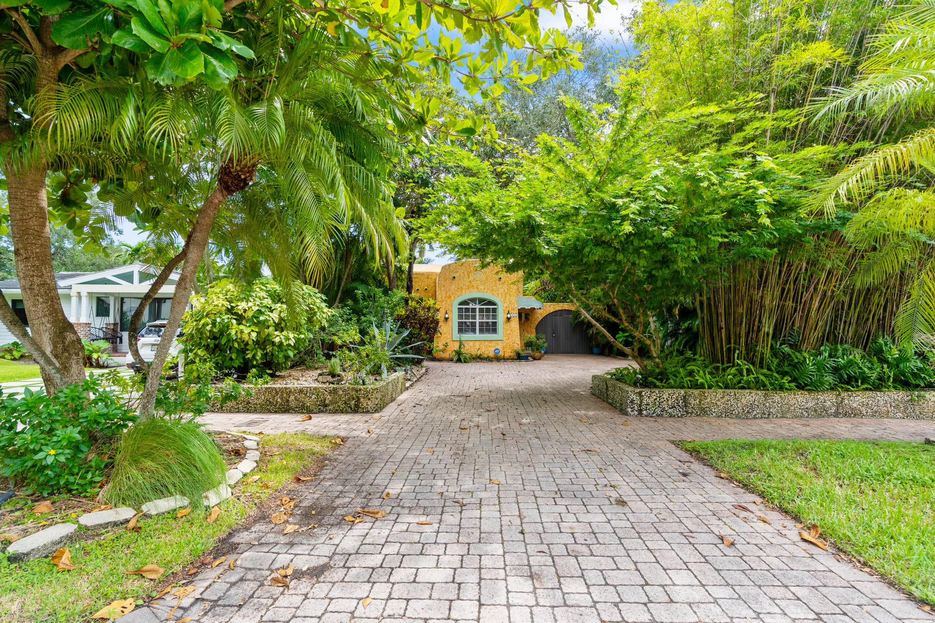 614 SE 5TH Court, Fort Lauderdale, FL 33301 DSC03094
