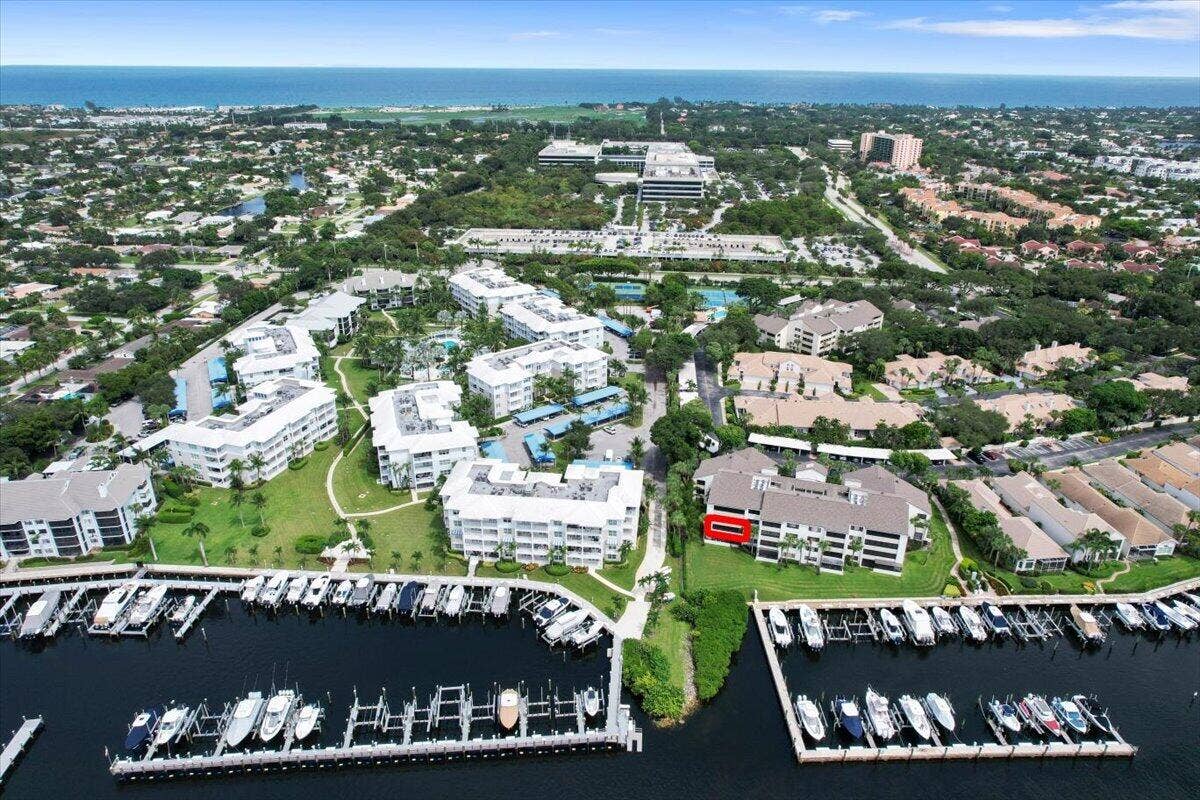 526 OAK HARBOUR Drive, #526, Juno Beach, FL 33408 42-DJI_0122.jpg aw