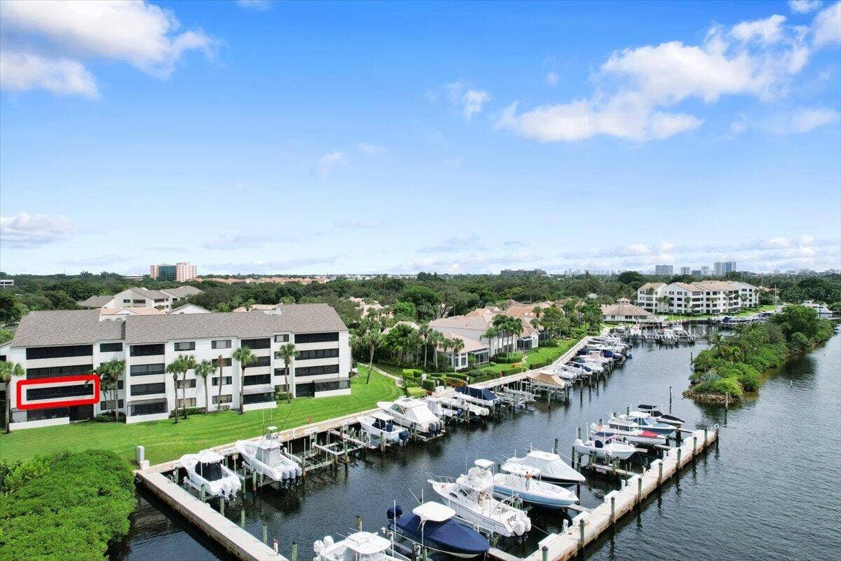 526 OAK HARBOUR Drive, #526, Juno Beach, FL 33408 46-DJI_0130.jpg aw