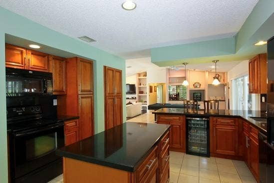 10254 Crosswind Road, Boca Raton, FL 33498 kitchen
