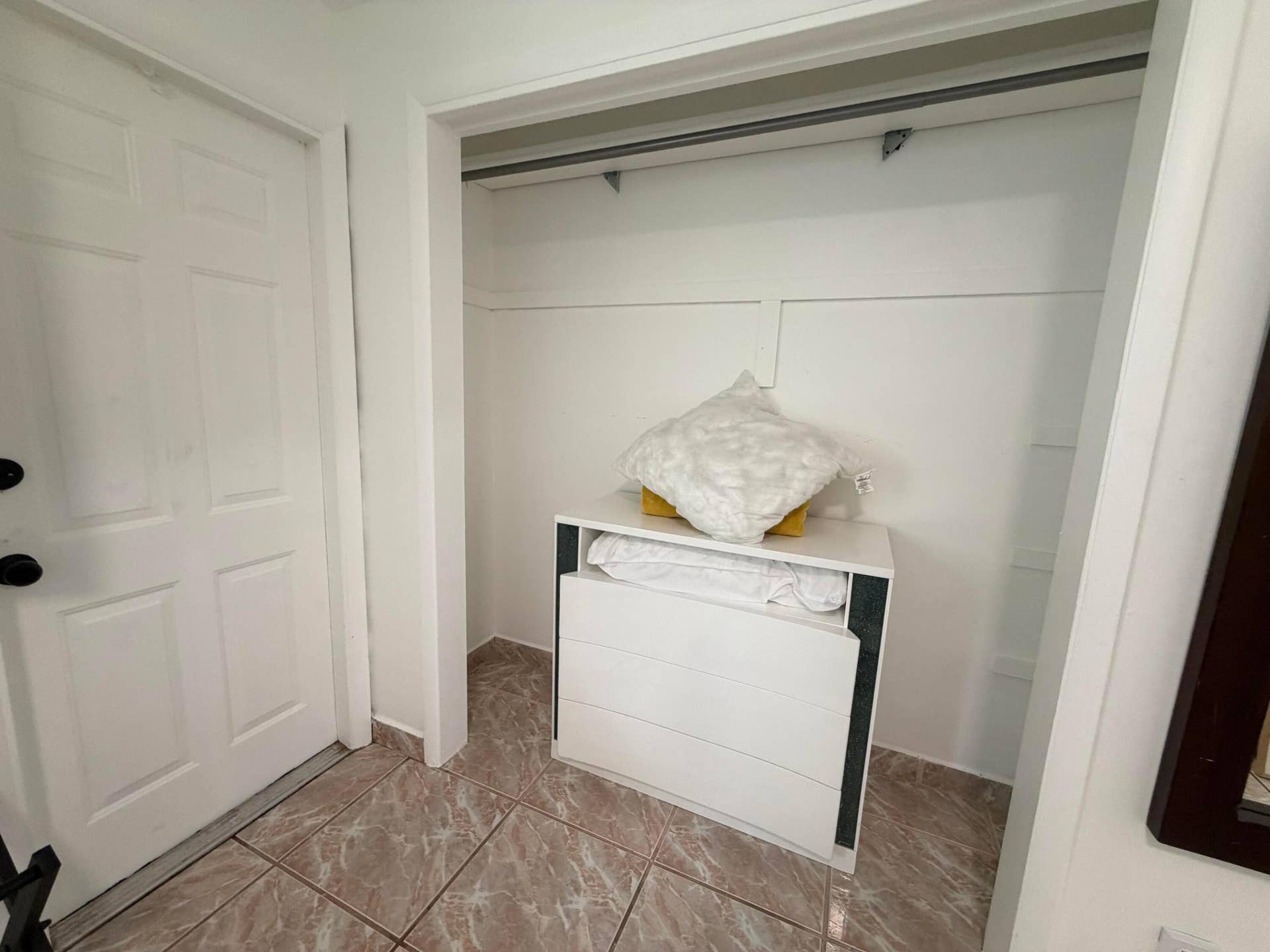 905 SE 15TH Street, #4, Fort Lauderdale, FL 33316 IMG_6701