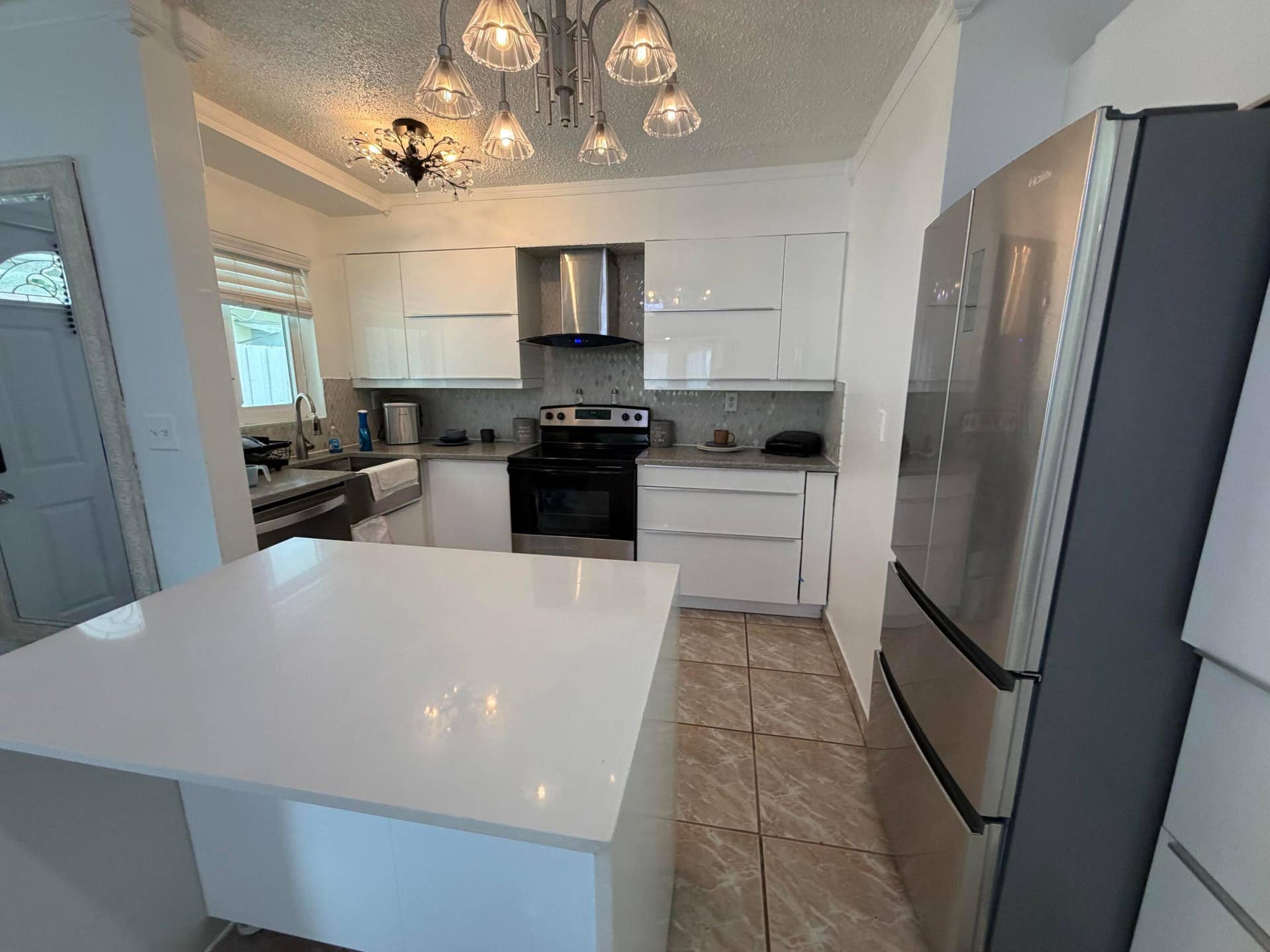 905 SE 15TH Street, #4, Fort Lauderdale, FL 33316 IMG_6692