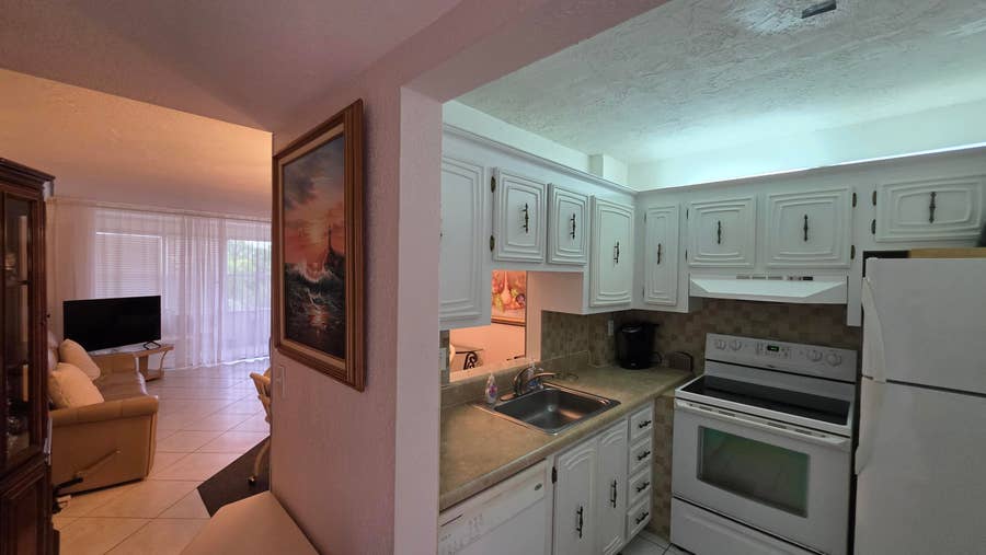 Property photo for 2801 Somerset Drive, #407, Lauderdale Lakes, FL