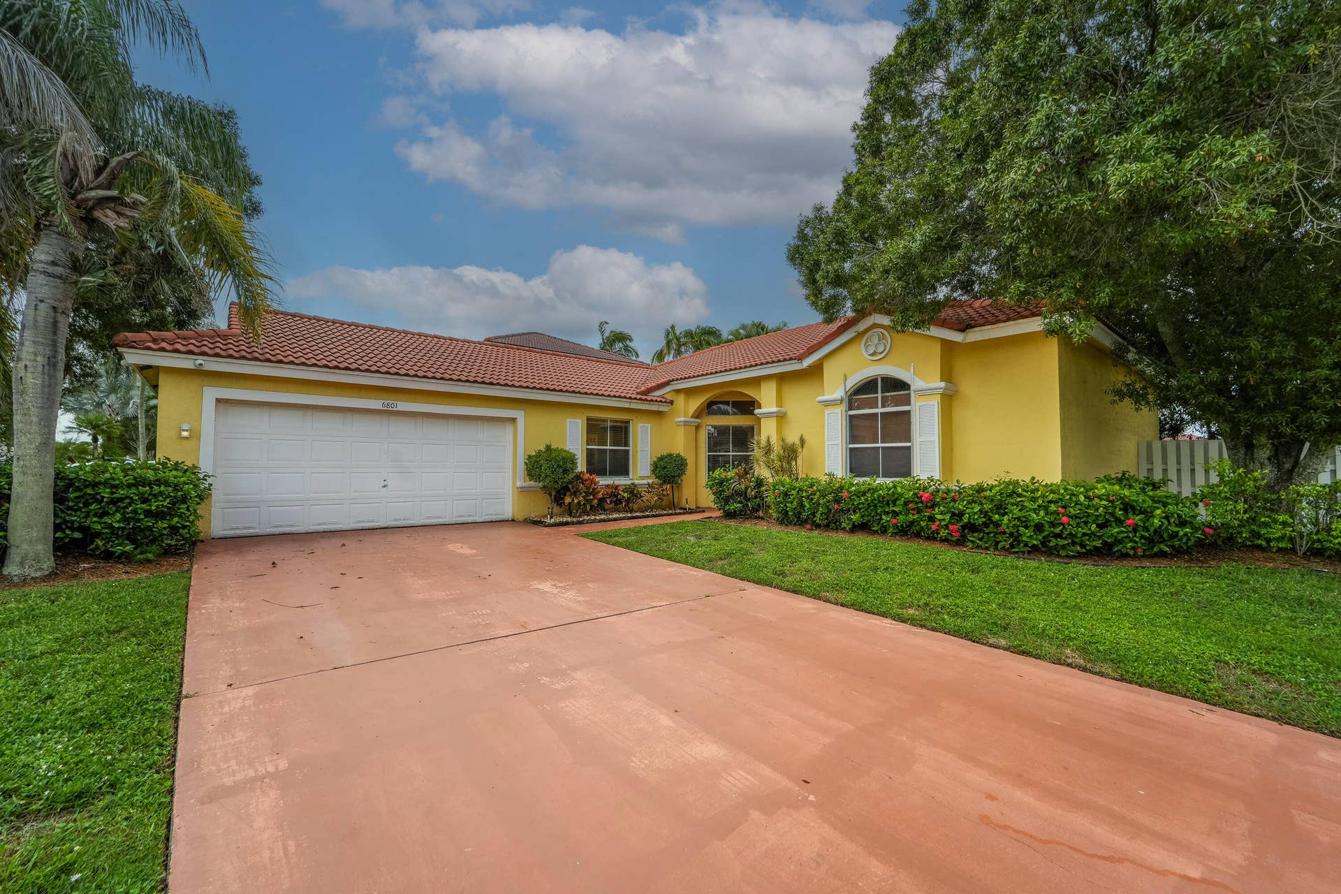 6801 Las Colinas Lane, Lake Worth, FL 33463 large driveway to fit at least 4 cars
