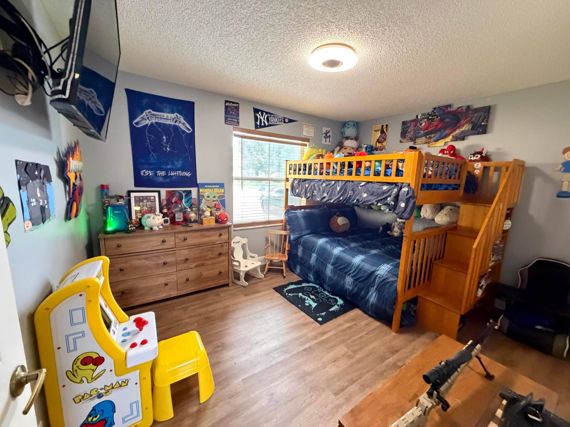 6801 Las Colinas Lane, Lake Worth, FL 33463 Nice size bedroom