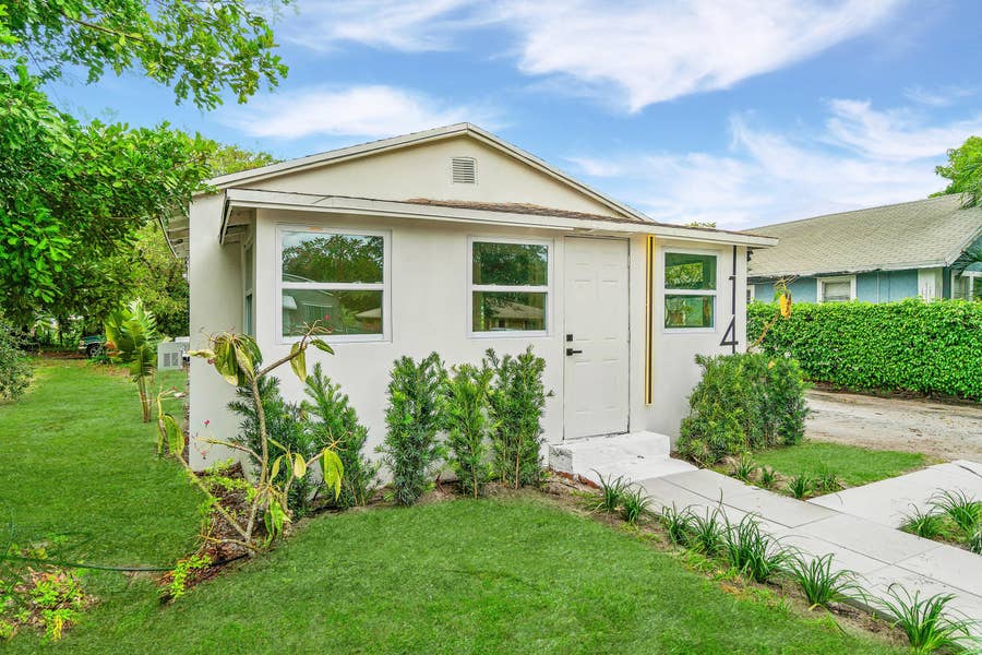 Property photo for 114 NW 10TH Avenue, Delray Beach, FL