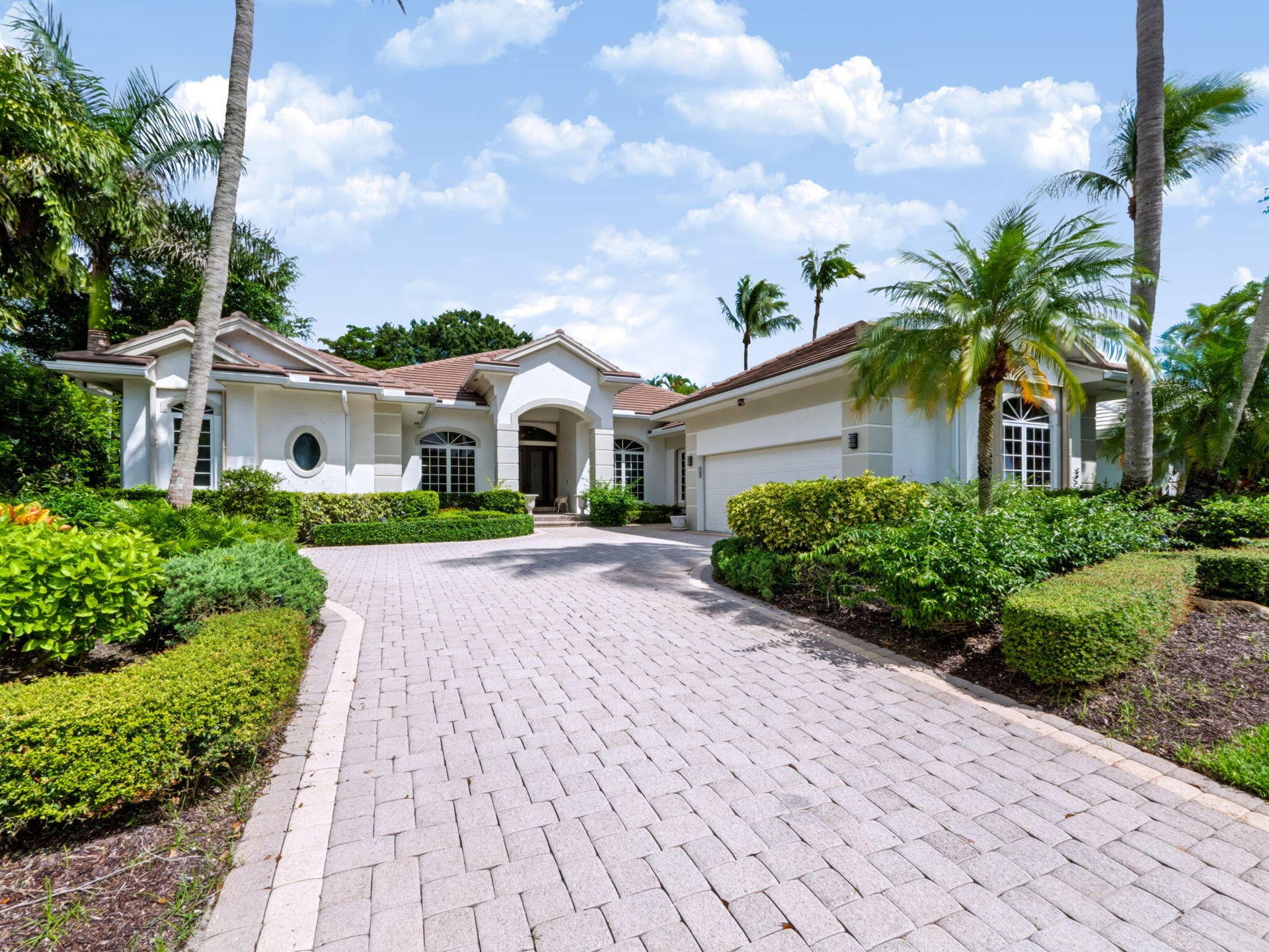 106 PEMBROKE Drive, Palm Beach Gardens, FL 33418 1-web-or-mls-001