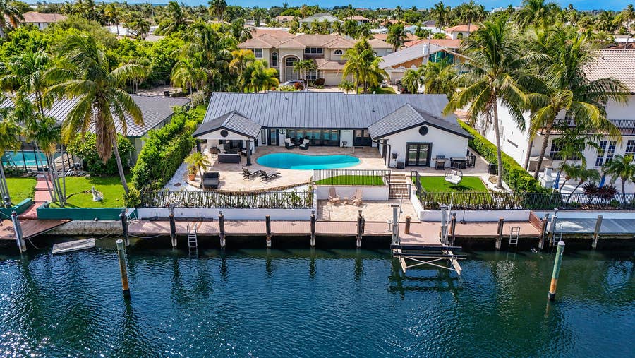 Property photo for 4030 NE 25TH Avenue, Lighthouse Point, FL