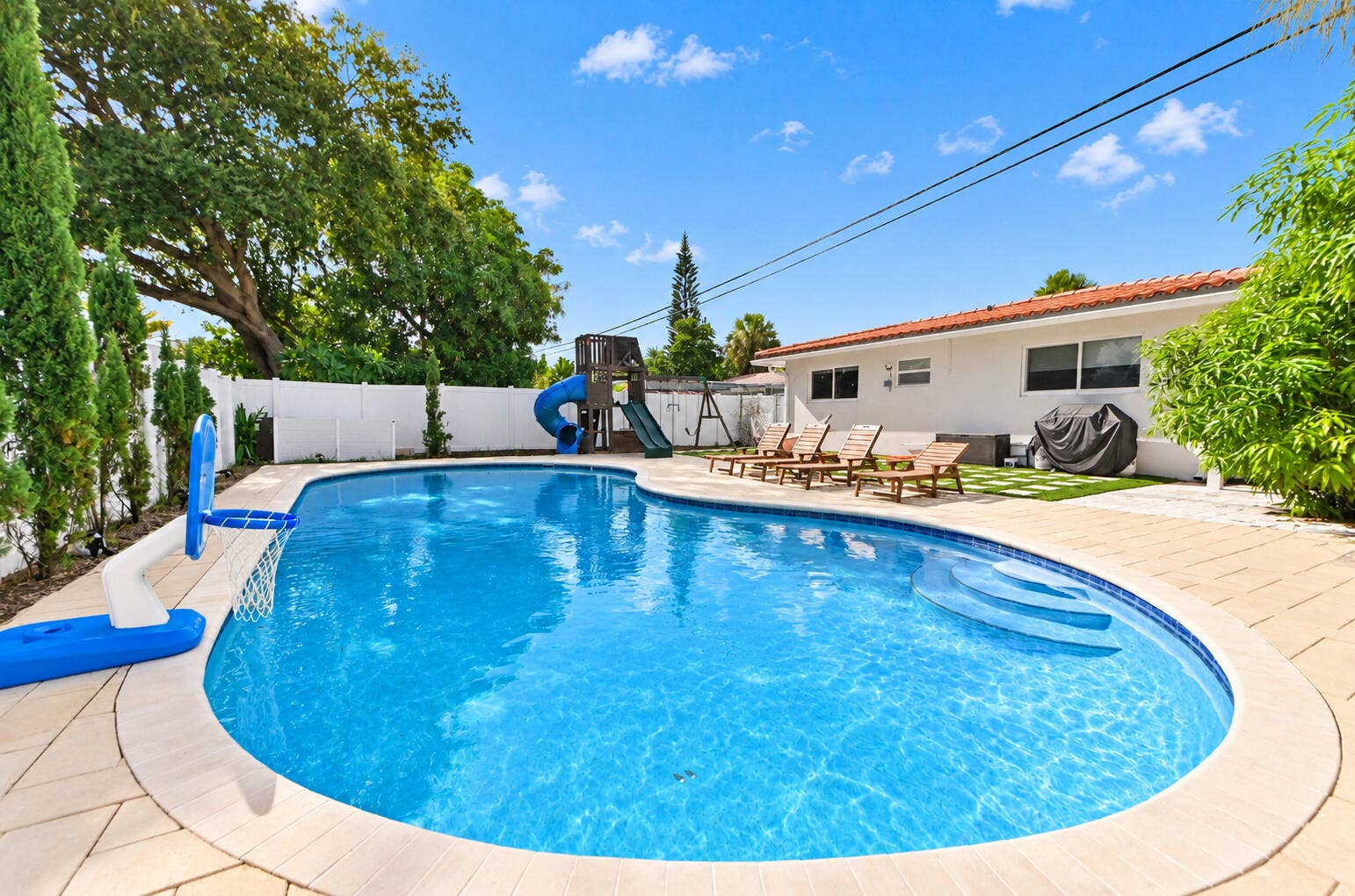 2630 NE 22nd Street, Pompano Beach, FL 33062 28