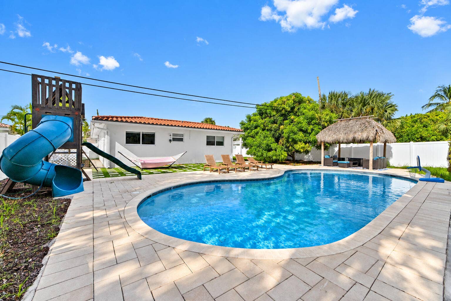 2630 NE 22nd Street, Pompano Beach, FL 33062 27