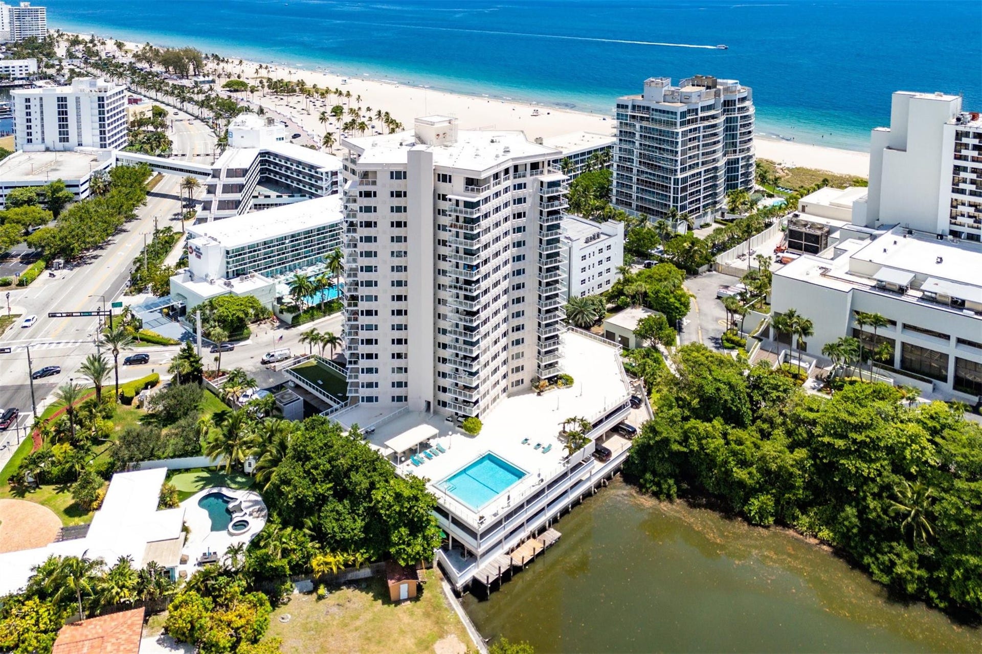 3000 Holiday Drive, Fort Lauderdale, FL 33316 Photo 32