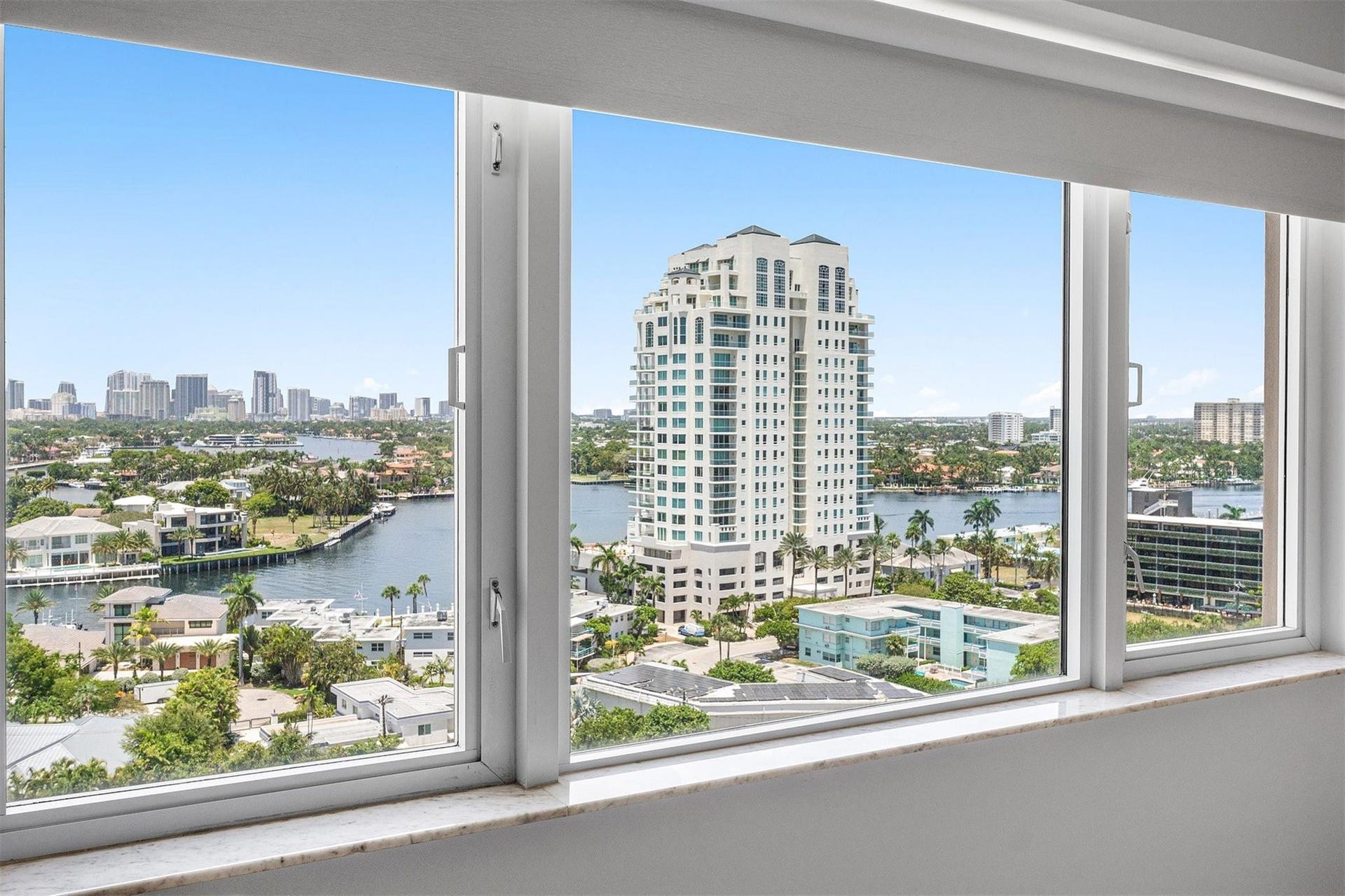 3000 Holiday Drive, Fort Lauderdale, FL 33316 Photo 23