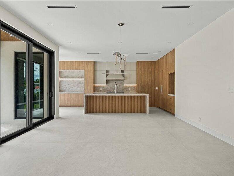 13-224 NW 11th St, Boca Raton-35