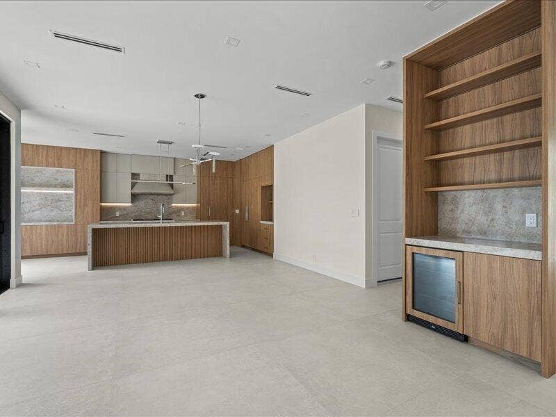 12-224 NW 11th St, Boca Raton-34