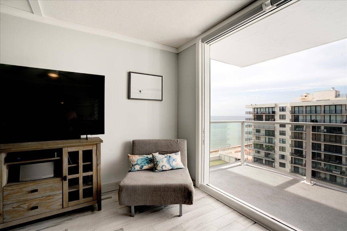 3450 S Ocean Boulevard, #712, Palm Beach, FL 33480 25-3450 S Ocean 712-24