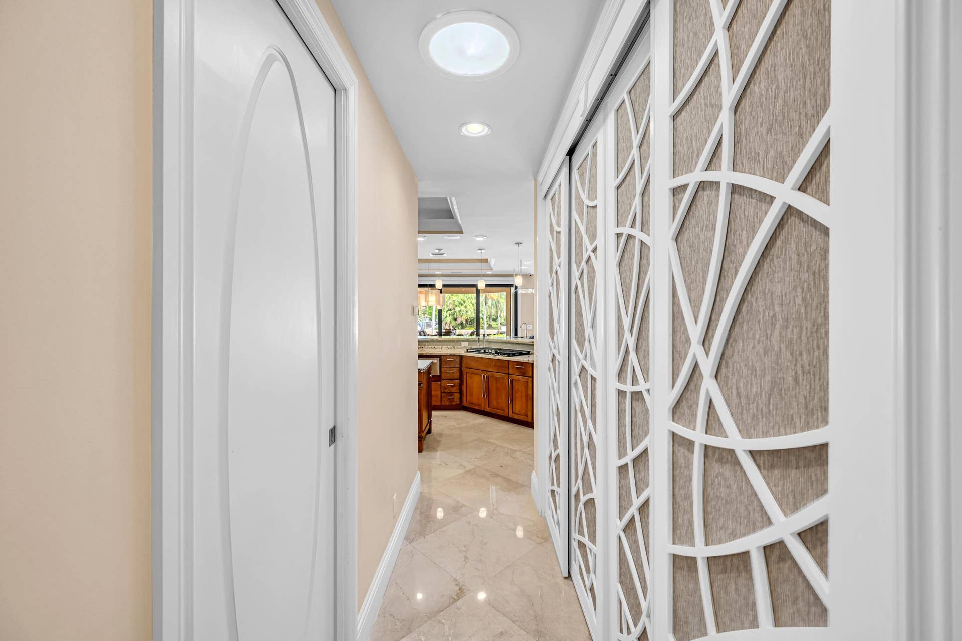 1900 MARIETTA DR-64