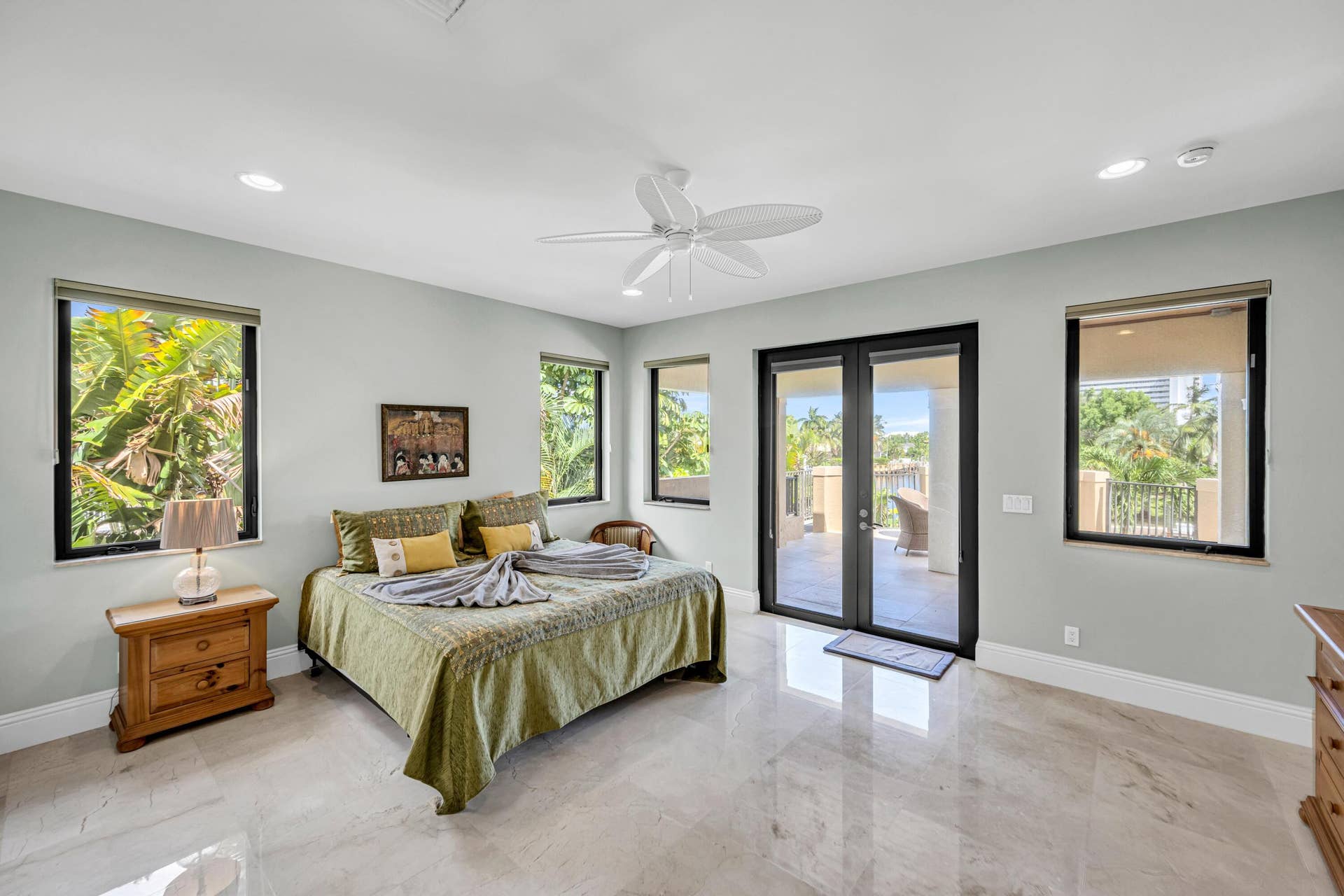 1900 MARIETTA DR-79