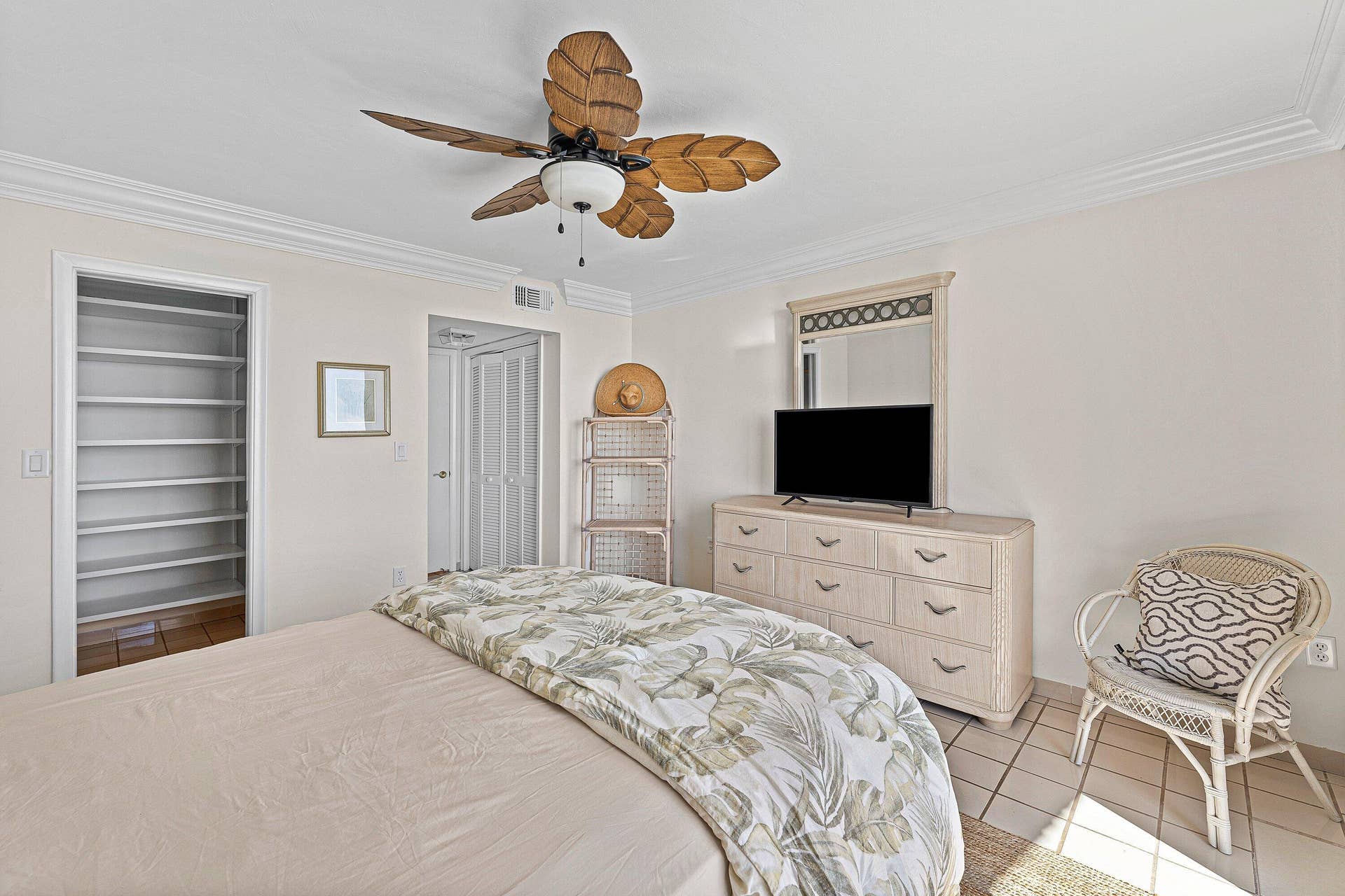 025-3951NorthOceanBoulevard-302-DelrayBe
