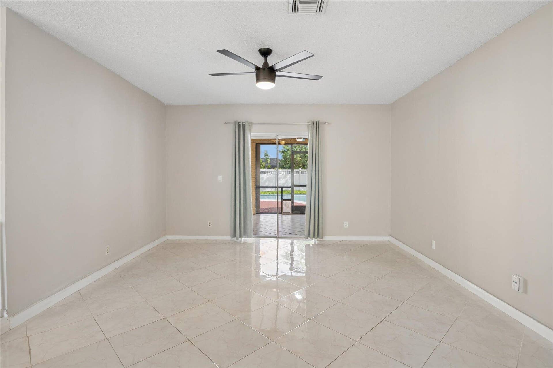 11913 NW 31st Street, Coral Springs, FL 33065 Formal Living Room
