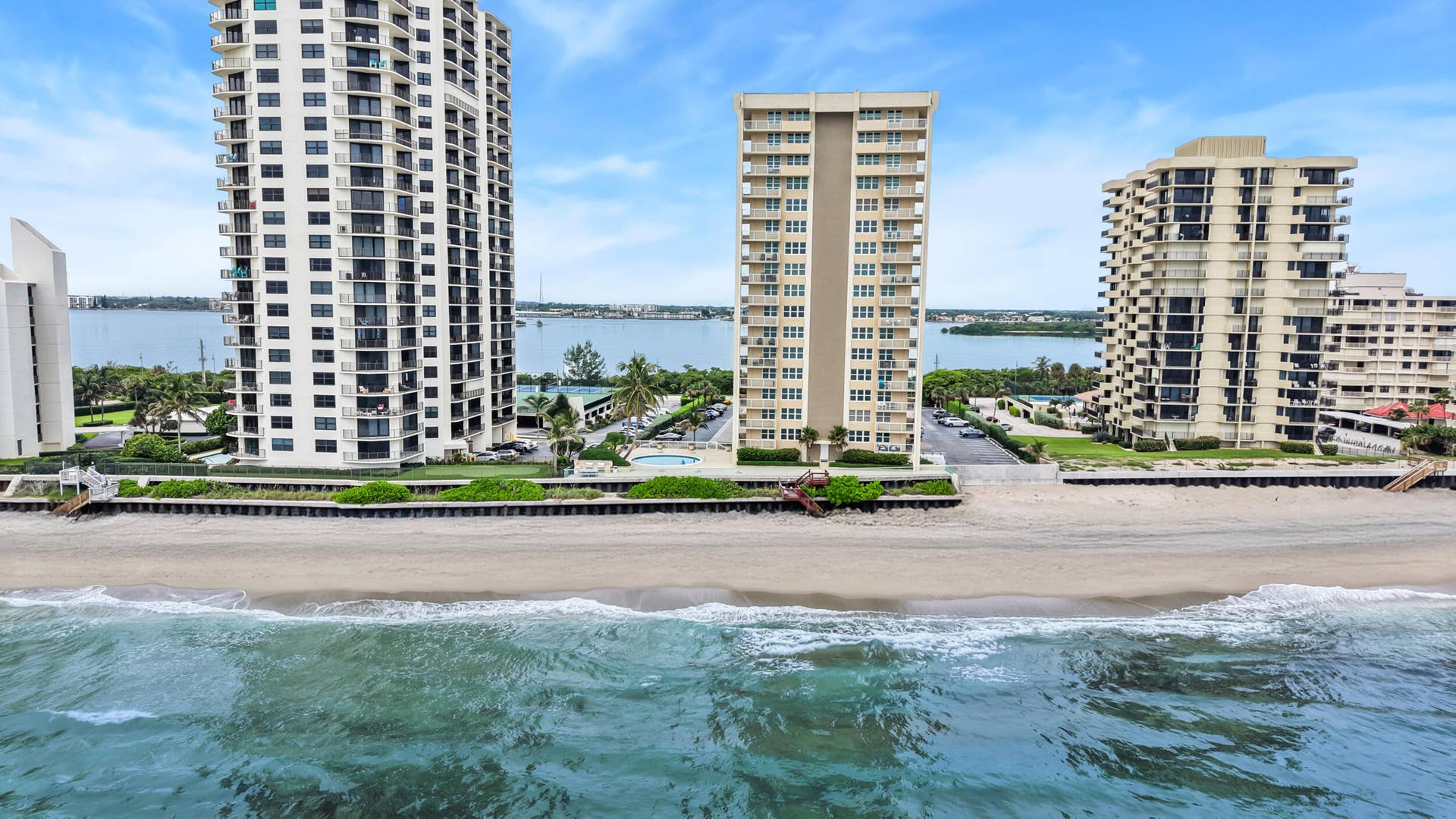 5440 N OCEAN Drive, #1404, Singer Island, FL 33404 42_singer island + aquarius - beach-pool