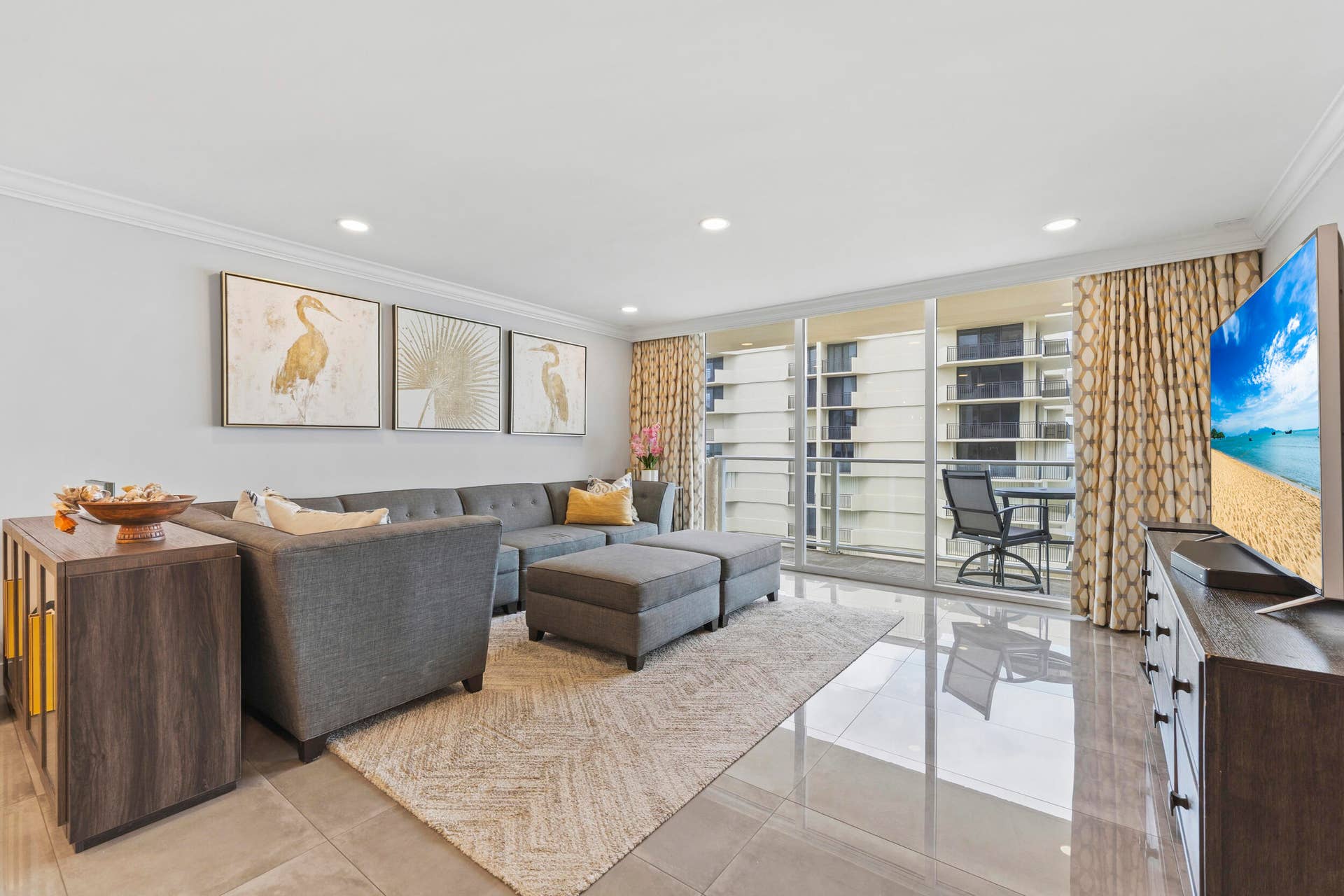 5440 N OCEAN Drive, #1404, Singer Island, FL 33404 5_27